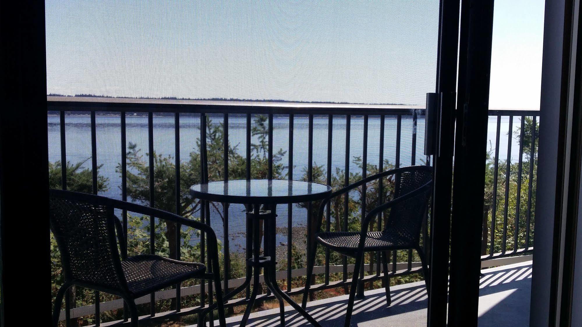 浪潮之上汽车旅馆 坎贝尔河 外观 照片